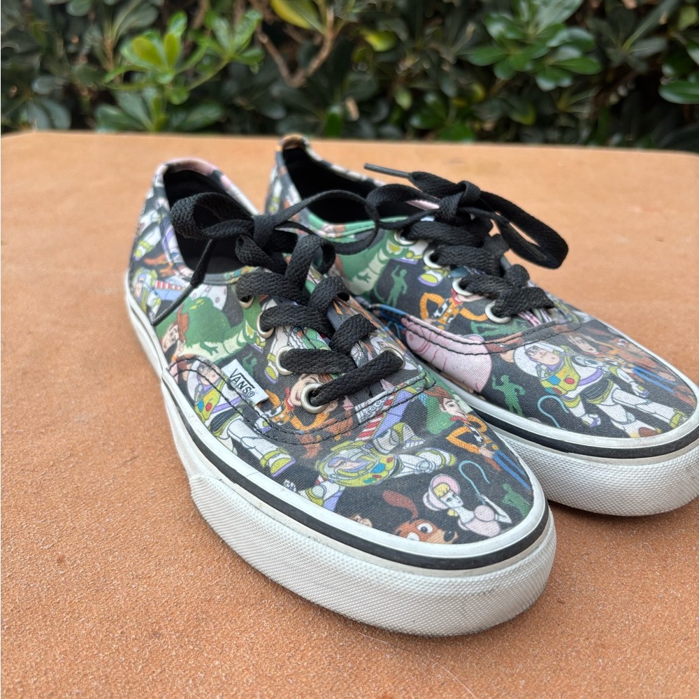 Vans Kids Sneakers - Black and Green Graphic